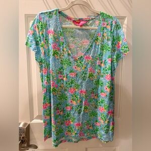 Lilly Pulitzer- XL Disney Etsy T-shirt